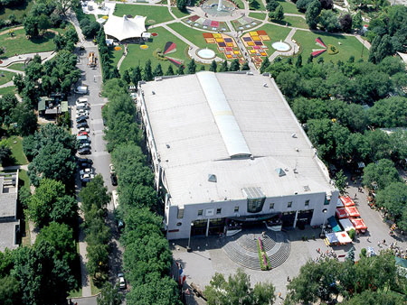 Zrinjevac-Bocarski-Dom-450x